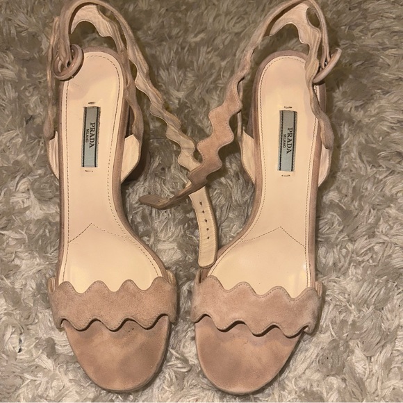 Authentic Prada Platform Suede Light Pink Pumps - Picture 3 of 5